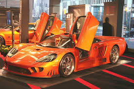 http://luxury-car-wallpaper.blogspot.com/2009/03/saleen-s7.html